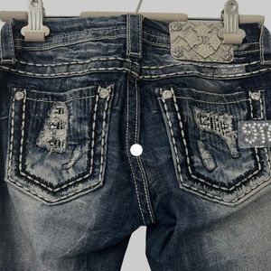 Miss Me signature rise cuffed skinny jeans . Size 29